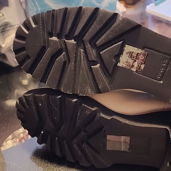 Stylish White Ankle Boots Dolce Vita NWT Size 7.5 - Picture 7 of 8